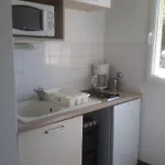 Apartman Entre Le Pont 9 Et L'eveque , Les Hauts De Honfleur, Piscine, Wifi Et Parking Gratuits Équemauville